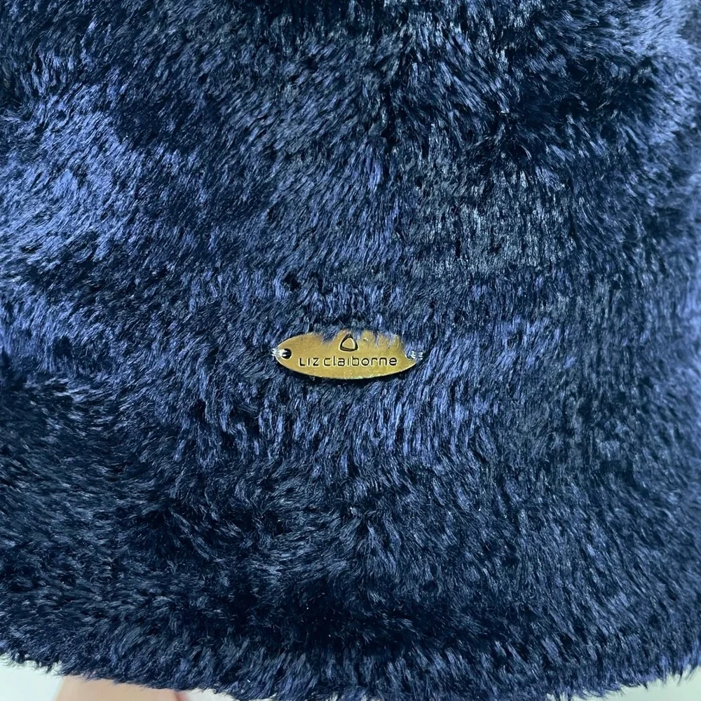 Vintage Liz Claiborne Faux Fur Chenille Bucket Hat Navy Blue Plush Fuzzy Retro